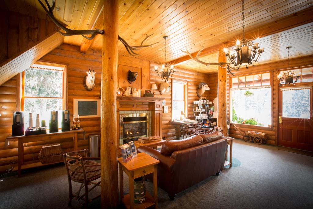 Paradise Lodge And Bungalows بحيرة لويز المظهر الخارجي الصورة