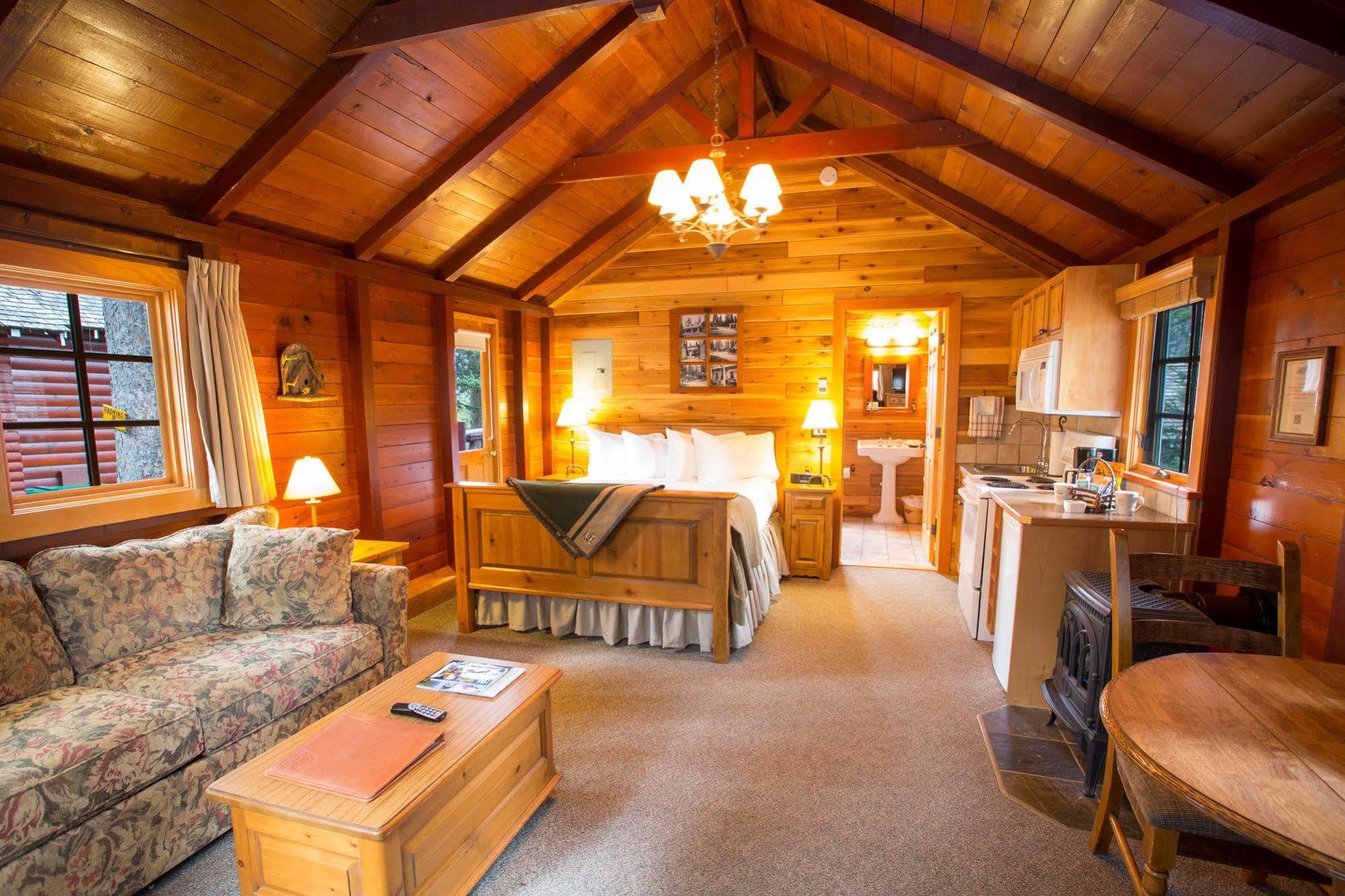 Paradise Lodge And Bungalows بحيرة لويز المظهر الخارجي الصورة